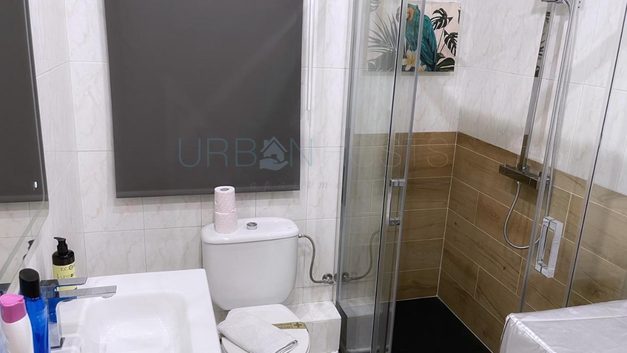 Vivienda Turistica Urbana En Santuchu, Comoda, Funcional Y Con Parking Bilbao Bagian luar foto